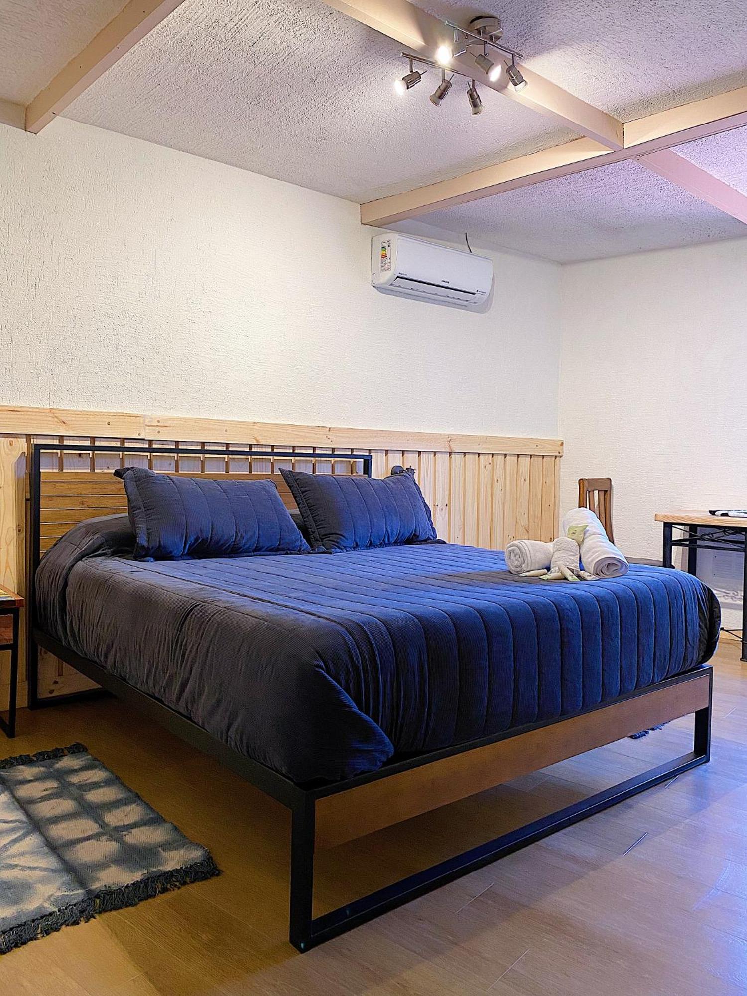 La Petite France Hotel San Jose de Maipo Exterior photo